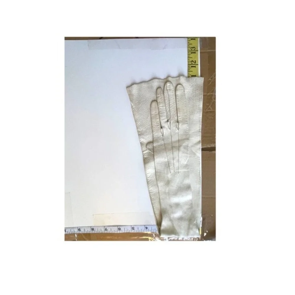 Vintage French White Kid Leather Elbow Length Opera Gloves Pearl Buttons XS